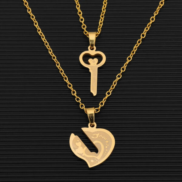 Trendy Heart Shaped Key Chain Couples - Image 4