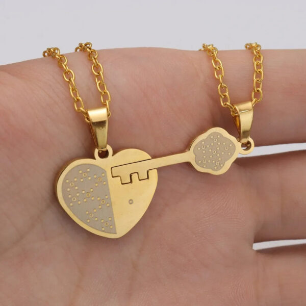 Trendy Heart Shaped Key Chain Couples - Image 40